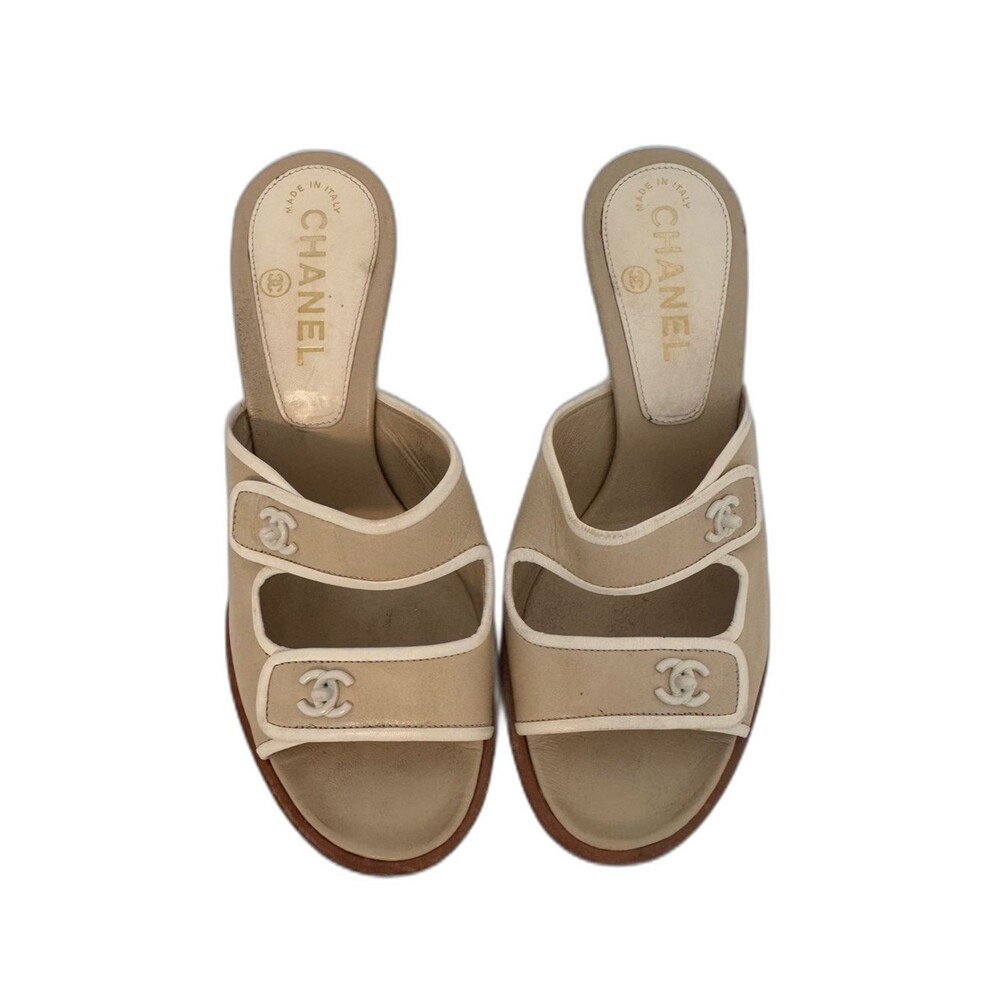 Chanel Vintage Beige Leather Turnlock CC Logo Mule Strap Slide Heel Sandal EU 36